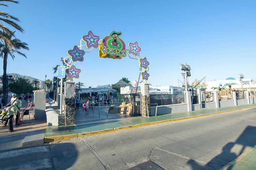 Luminoso Y Fresco Apartamento En 2ª Linea De Playa فوينخيرولا المظهر الخارجي الصورة