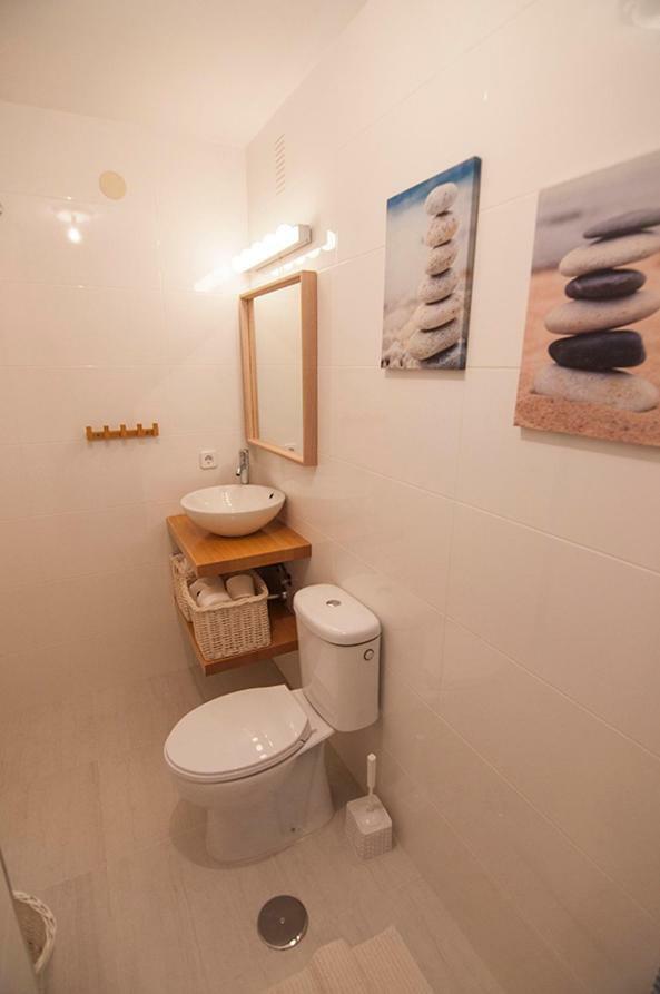 Luminoso Y Fresco Apartamento En 2ª Linea De Playa فوينخيرولا المظهر الخارجي الصورة